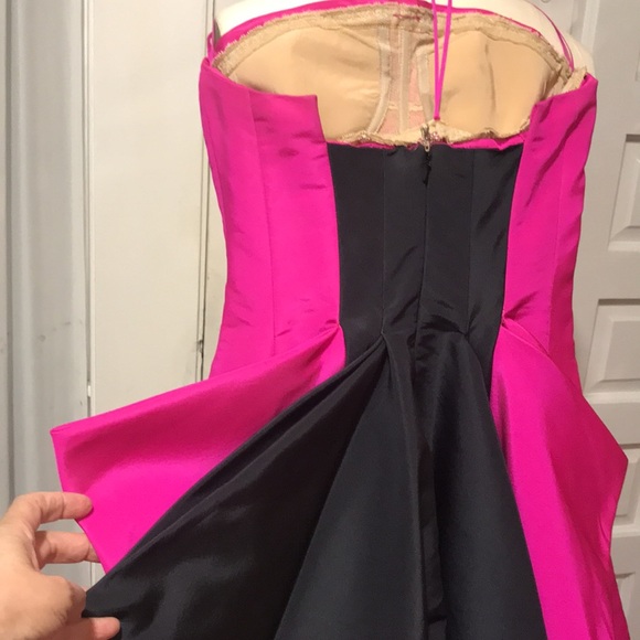 Oscar de la renta hot pink gown size 2 - Picture 5 of 16